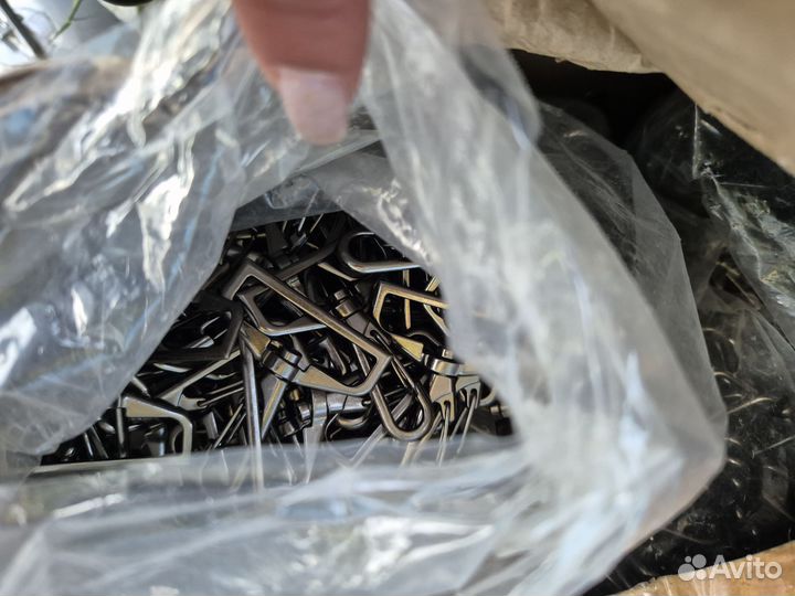 Карабины для сумок