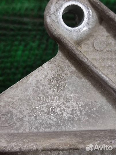 Кронштейн опоры кпп Renault Clio 3 2006