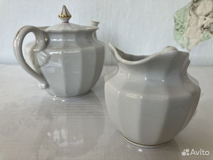 Заварочный чайник с молочником