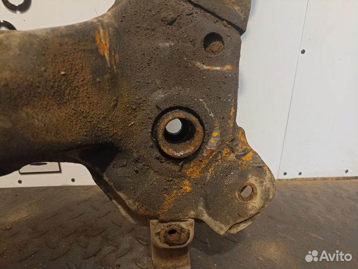 Балка подмоторная для Mitsubishi Space Wagon 3