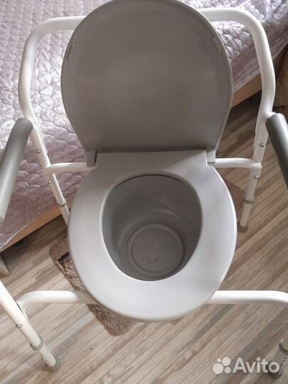 Санитарный стул туалет