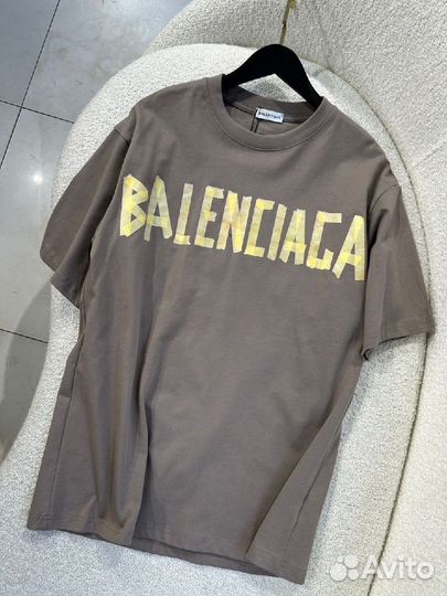 Футболка Balenciaga