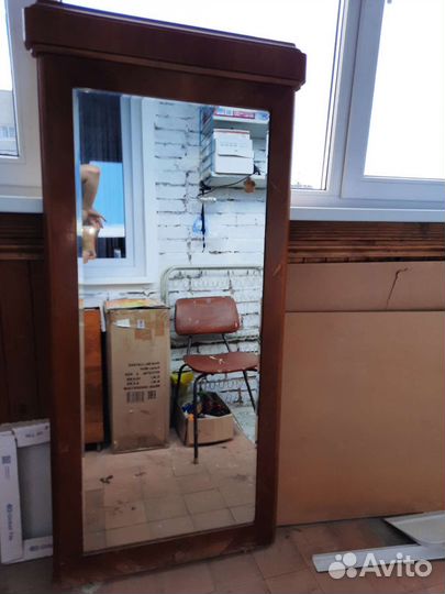 Зеркало старинное в раме