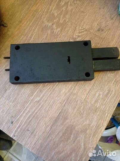 Замок гаражный внутренний