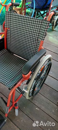 Инвалидная коляска новая