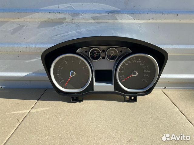 Щиток приборов Ford Focus 2