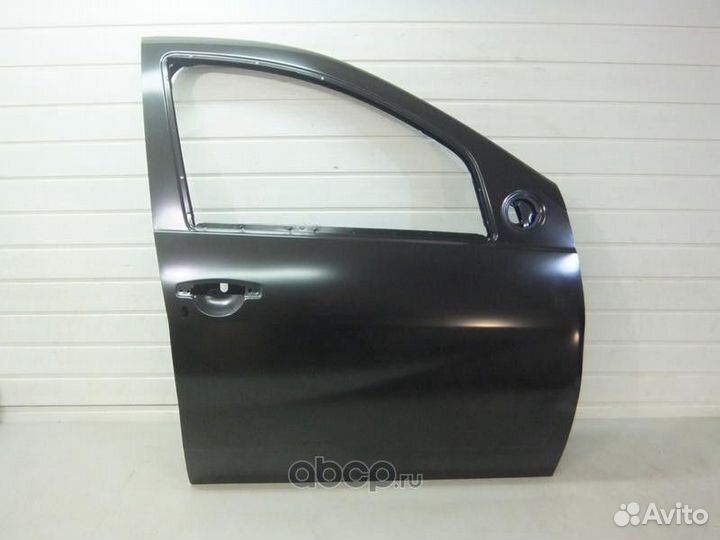 Дверь передняя правая Renault Sandero 1(2009-2014)