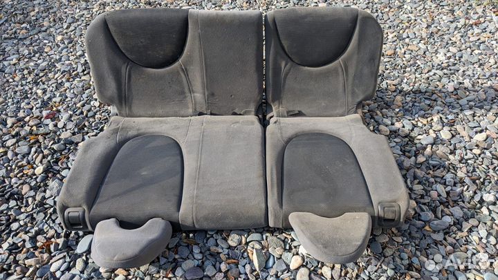 Заднее сиденье Honda fit