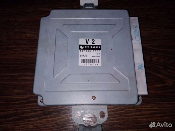 Блок управления двигателя EJ205 Subaru 22611AF423
