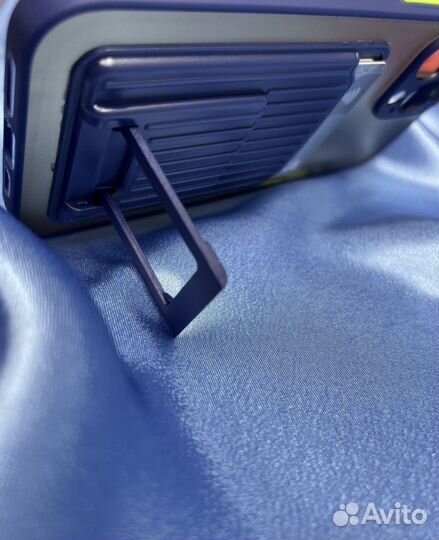 Чехол на iPhone 13 Pro