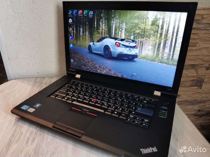 Бизнес ноутбук Lenovo i3/8Gb/SSD/620GB/HD3000