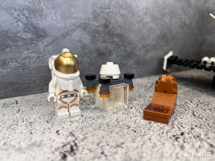 Lego City 60226 Mars Research Shuttle