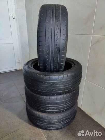 Bridgestone MY-02 Sporty Style 215/55 R17 94V