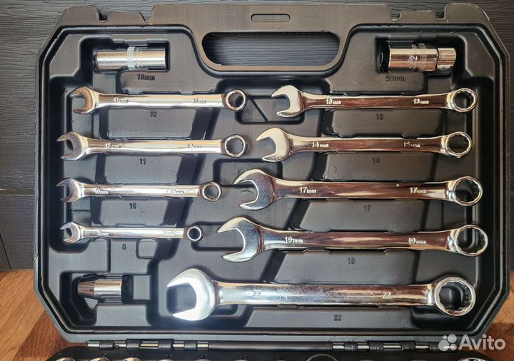 Набор новых инструментов, разные, доставка