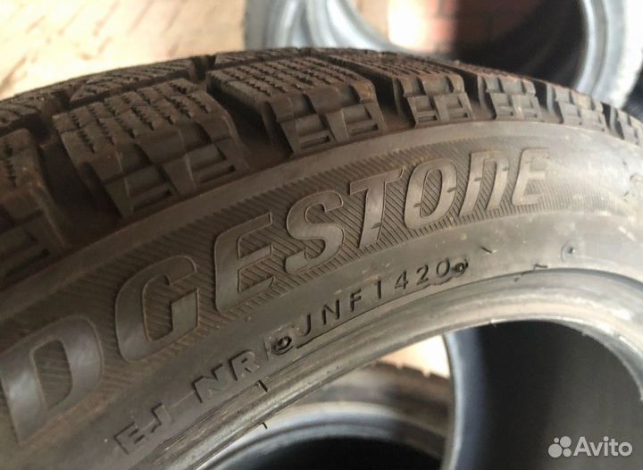 Bridgestone Blizzak VRX 255/40 R19 96S