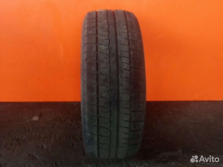 Bridgestone Blizzak Revo GZ 205/50 R17 89S