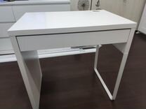 Письменный стол IKEA микке белый