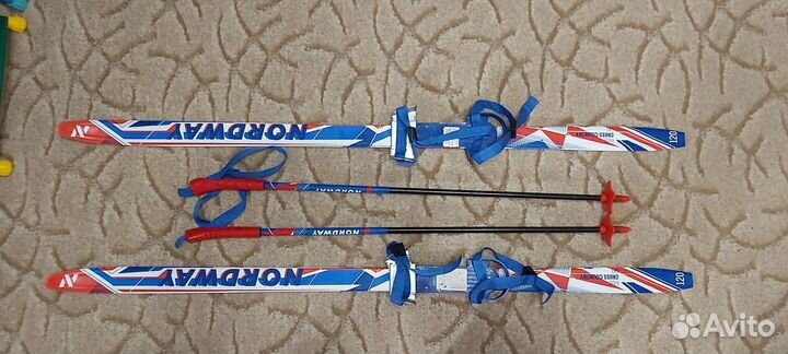 Лыжи детские с палками