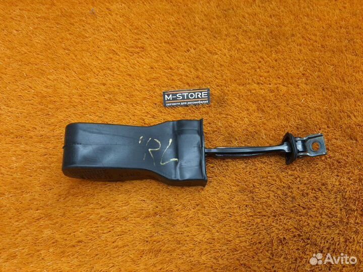 Ограничитель двери задний левый Volkswagen Tiguan