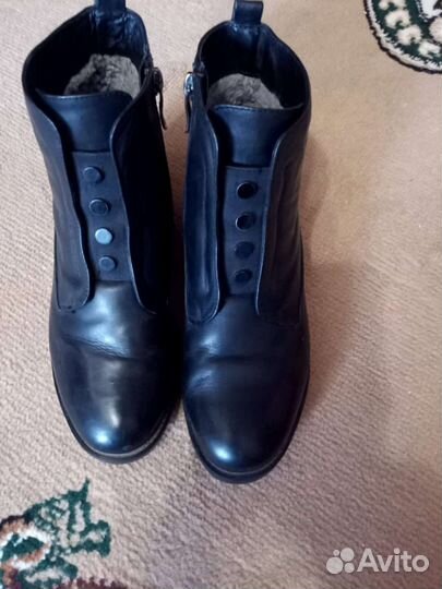 Продаю сапожки,натуральная кожа