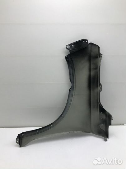 Крыло переднее правое Suzuki Vitara 2