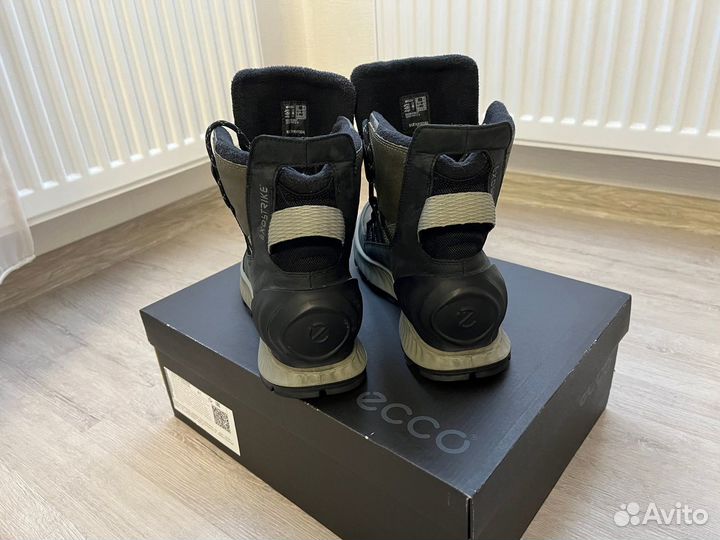 Ботинки ecco exostrike M