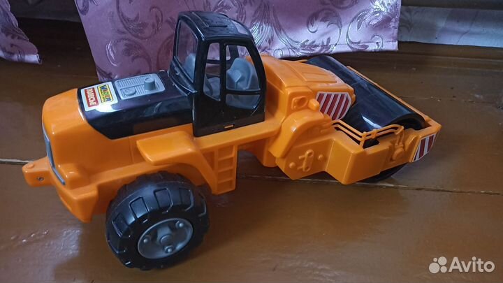 Дорожный каток Полесье