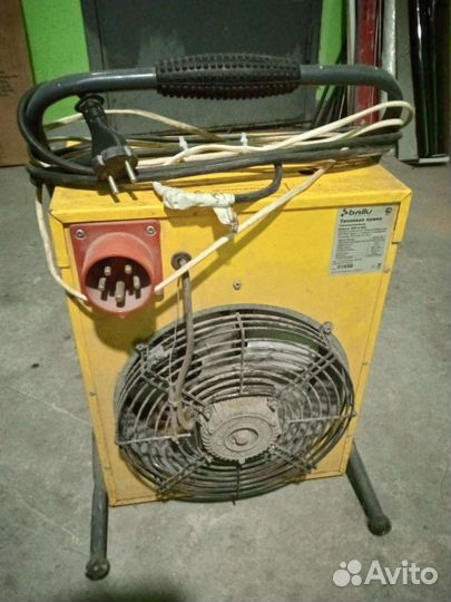 Вентилятор напольный промышленный