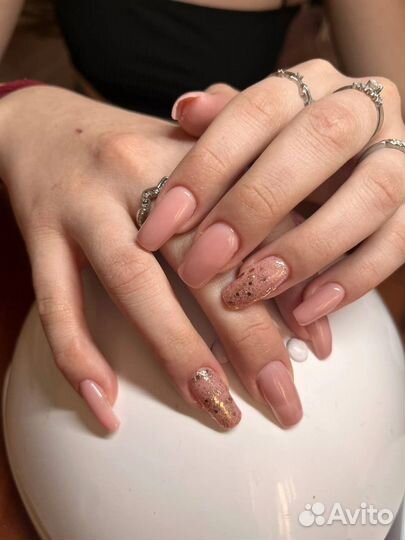 Маникюр на дому