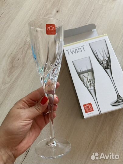 Бокалы для шампанского, коктейля