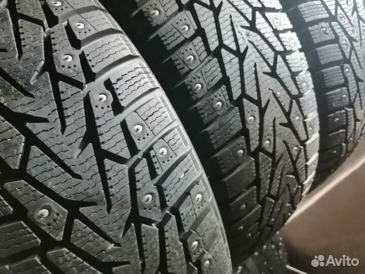 Nokian Tyres Nordman 7 SUV 215/60 R16