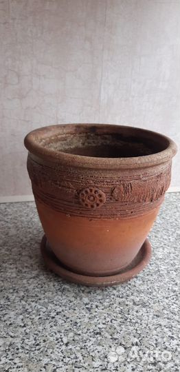 Керамическое кашпо для цветов