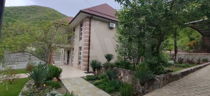 Дом 247 м² на участке 30 сот.