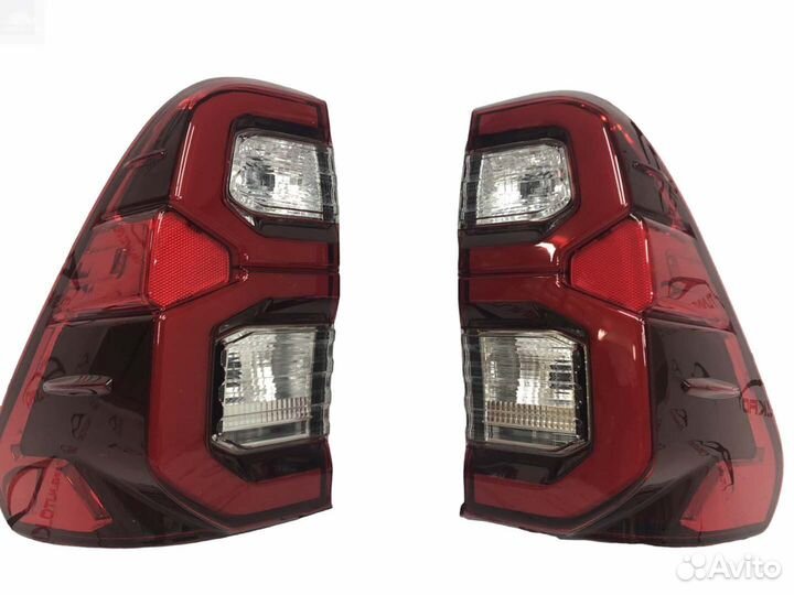 Стоп сигналы Toyota Hilux PickUp с16г Стиль 20г B2