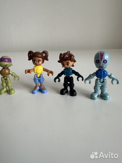 Фигурки киндер сюрприз пакетом