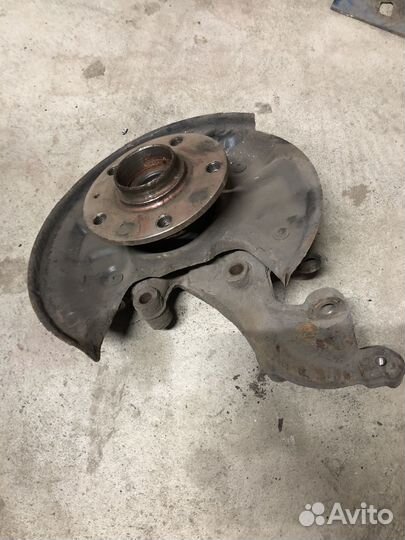 Задний кулак audi а3