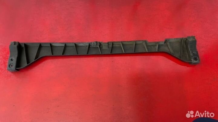 Кронштейн бампера задний Audi A6 C6 BDW 2.4