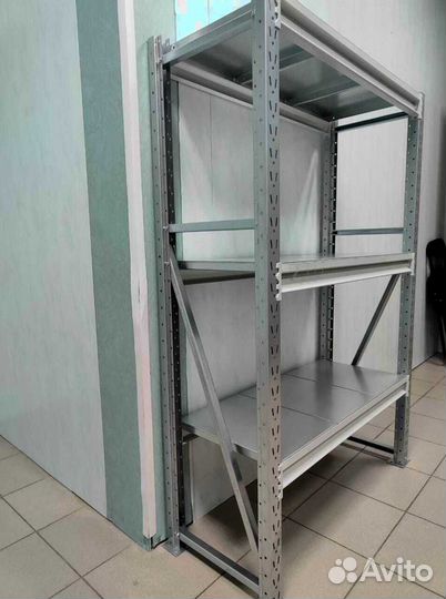 Стеллажи для склада с полками удобные практичные