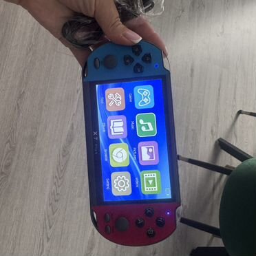Портативная игровая приставка