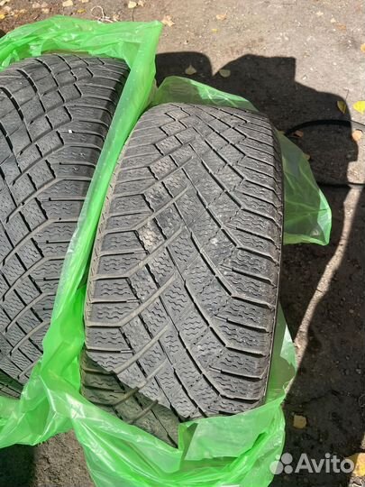 Continental ContiVikingContact 7 235/60 R18 107T