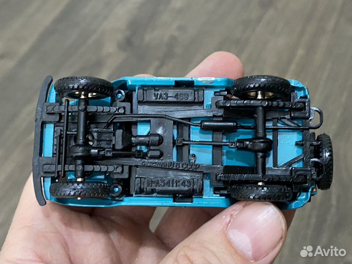 Модель автомобиля УАЗ 469 СССР 1:43