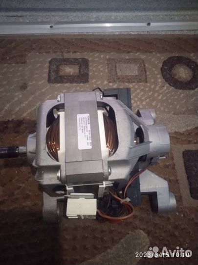 Двигататель стиральной машины