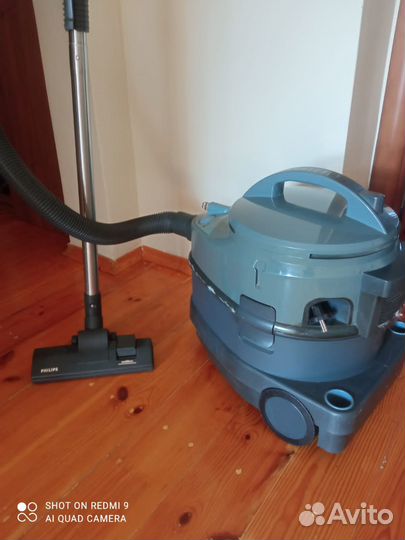 Моющий пылесос Philips