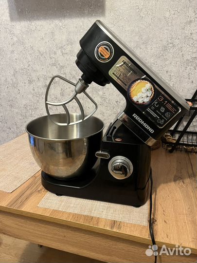 Планетарный миксер redmond