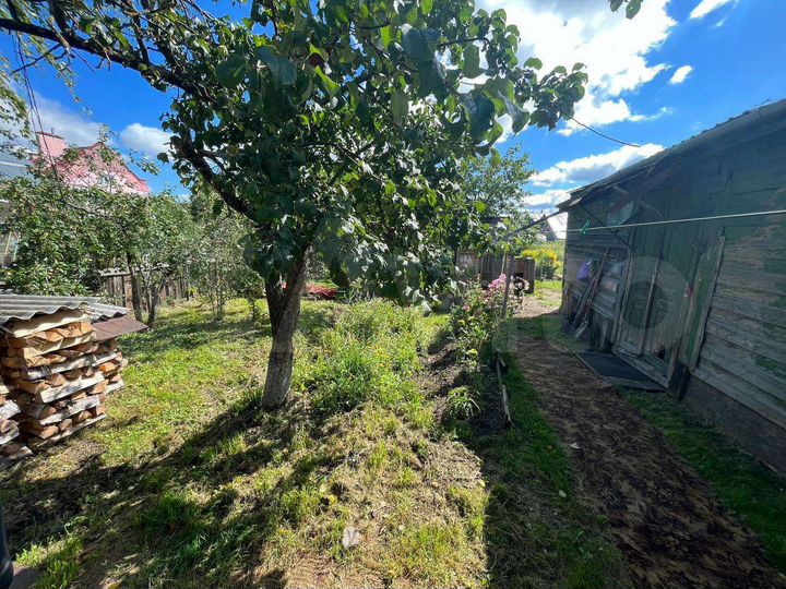 Дом 32,6 м² на участке 7,7 сот.