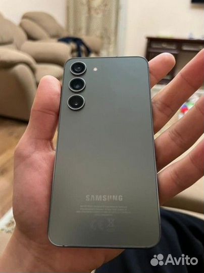 Samsung Galaxy S23, 8/256 ГБ