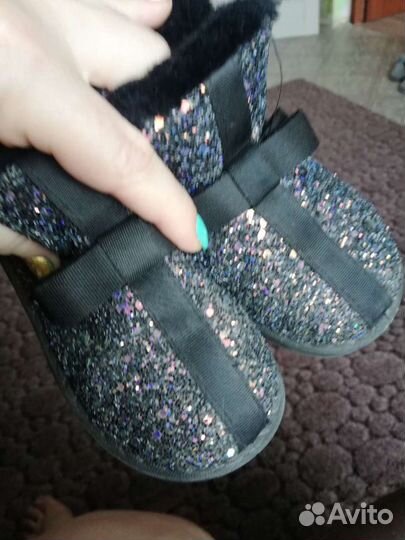 Зимний комбинезон для девочки