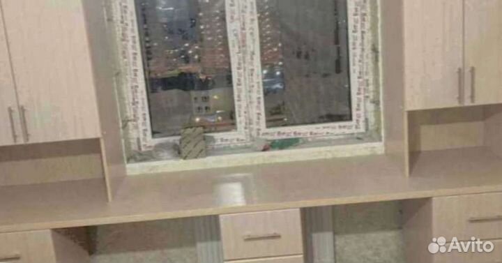 Рабочая зона у окна