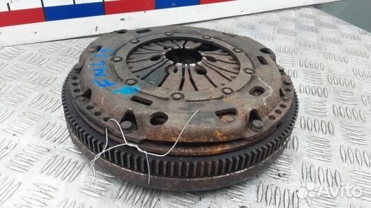 Маховик демпферный дизельный skoda octavia A5 (FML