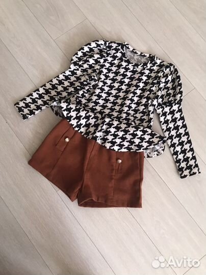 Костюм / комплект для девочки 120 шорты и блузка